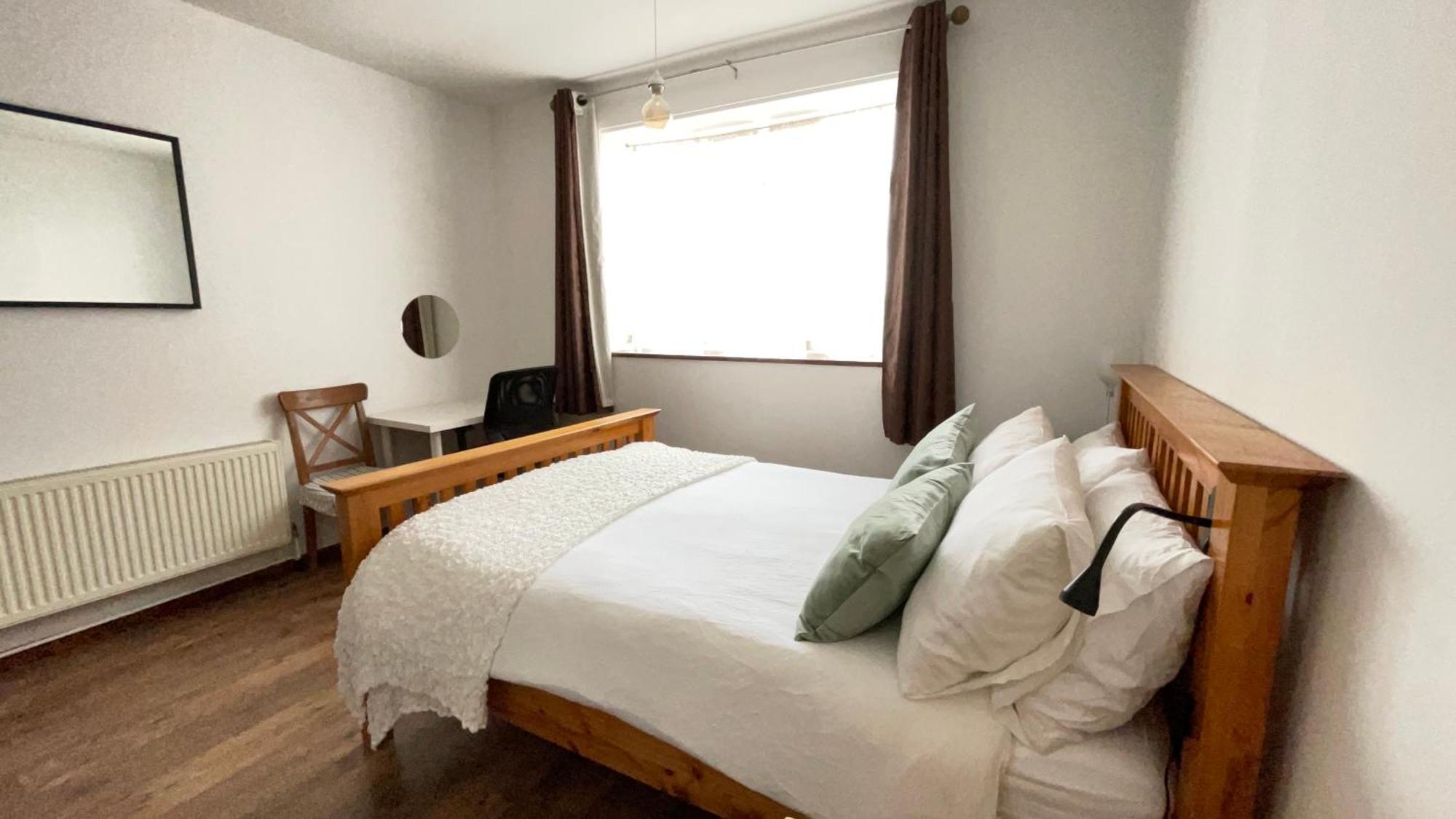 2 Bedrooms 2 Stations Londres Exterior foto