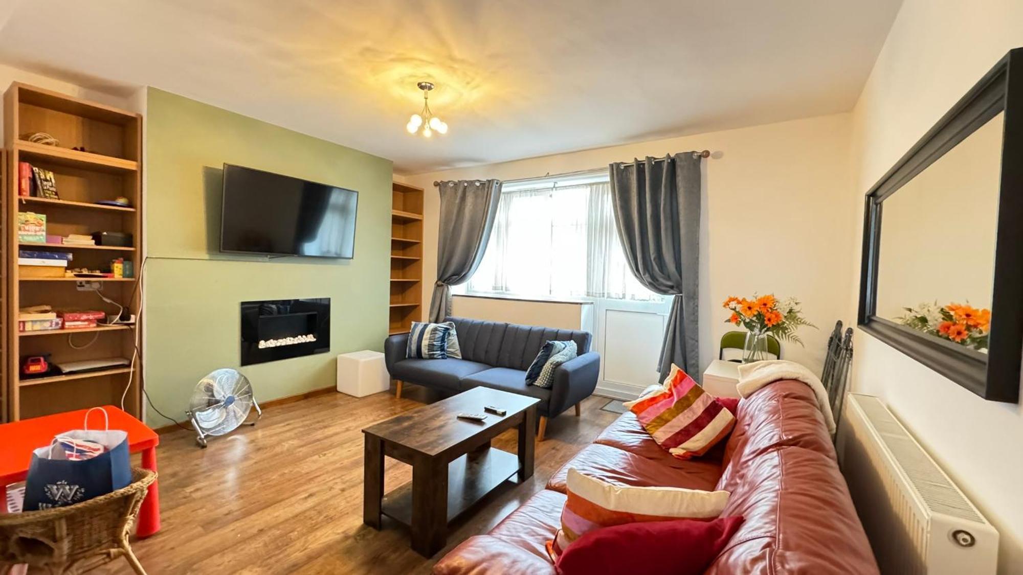 2 Bedrooms 2 Stations Londres Exterior foto